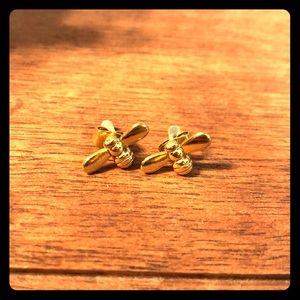 🐝 stud earrings 🐝